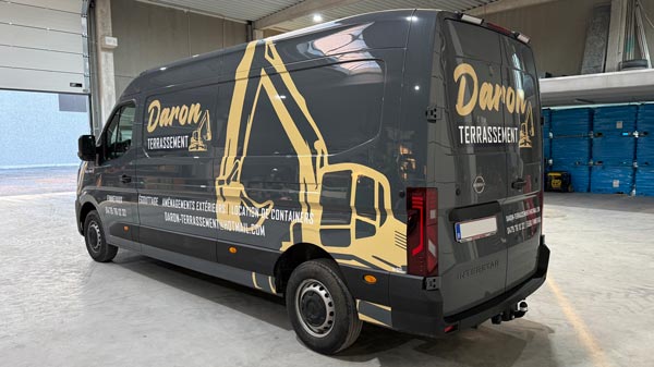 Lettrage d’une camionnette